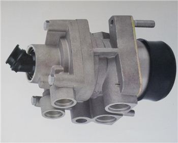 甘肅陜汽德龍制動(dòng)總泵